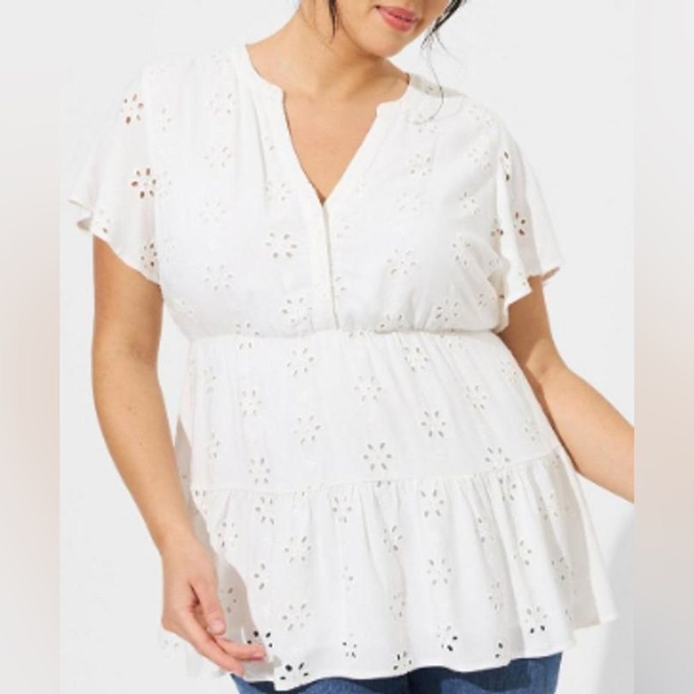 Torrid white eyelet surplice babydoll blouse size 5